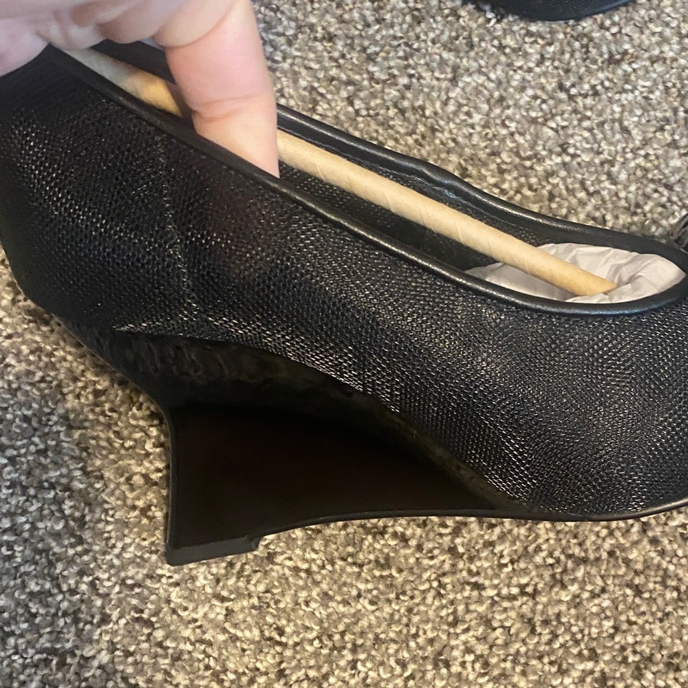 Katy Perry Collections Black Heart-Adorned Heels - Picture 9 of 9